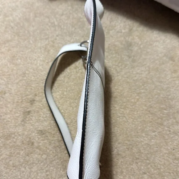 Banana Republic White Leather Shoulder Bag - Picture 6 of 9